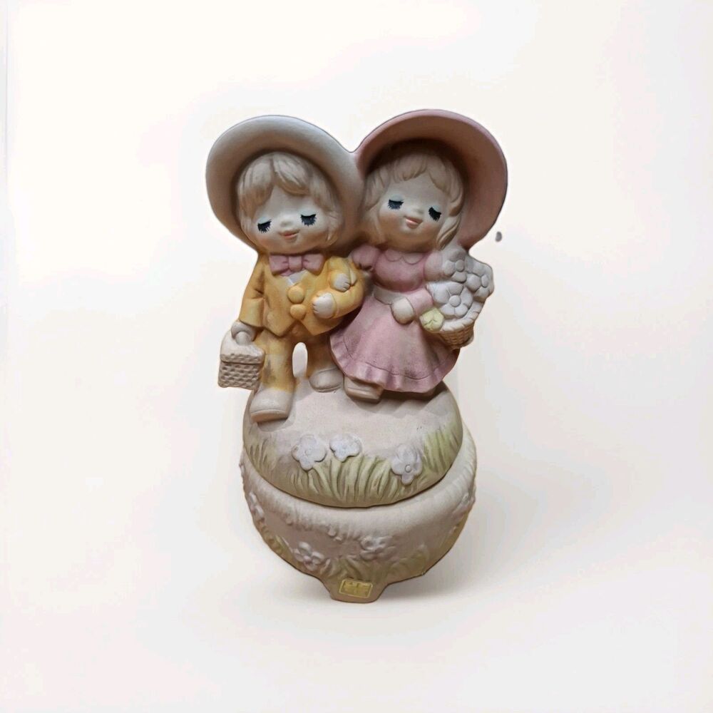 Vintage Sankyo Japan Rotating Music Box Boy Girl flowers Porcelin